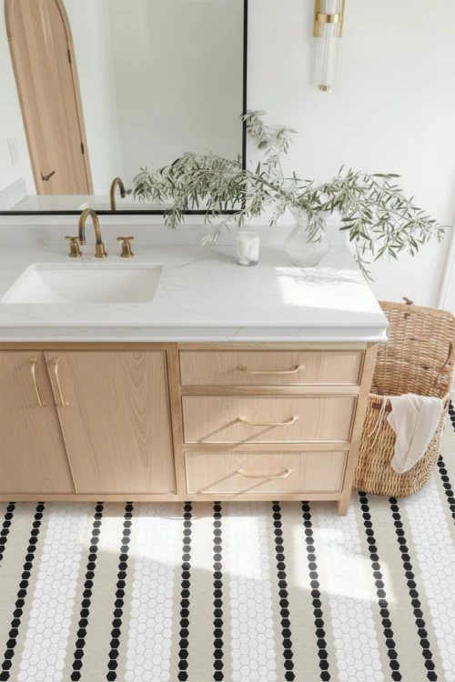 Mini Hexagon STRIPE 5.C matt bathroom (2).jpg