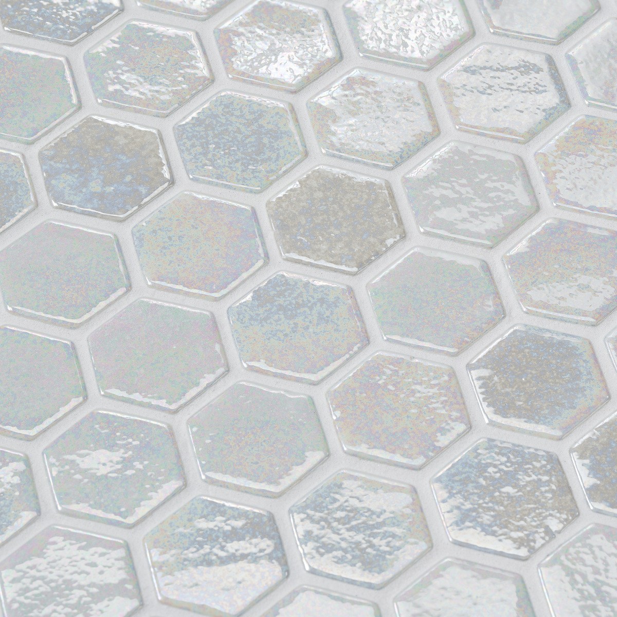 perla_hexa-mosaic-iridescent-collection-ezarri.jpg