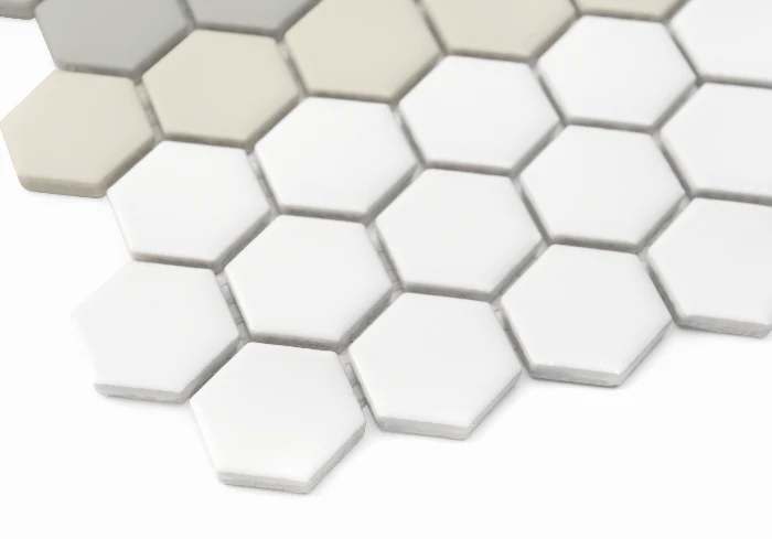 Zbliżenie mozaiki gresowej Mini Hexagon Stripe 3.C matt.