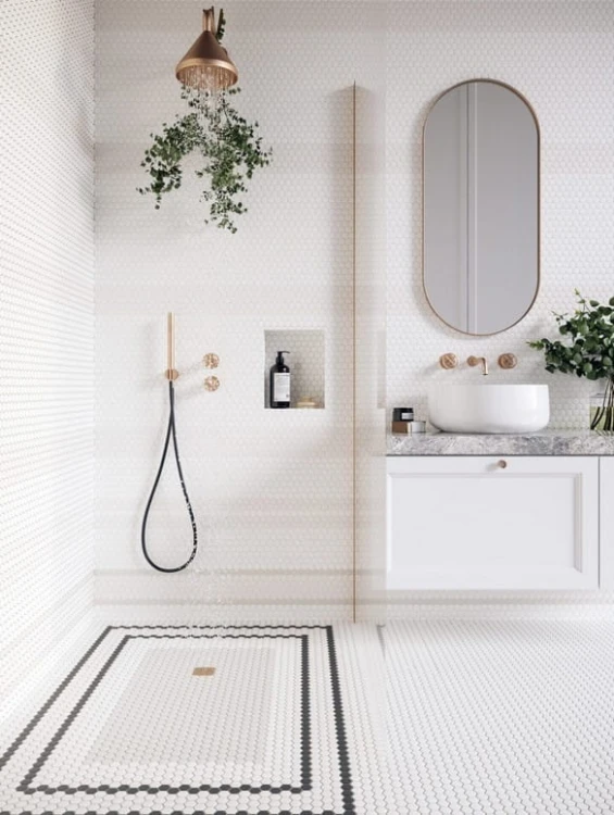 Mozaika gresowa Mini Hexagon White matt w aranżacji łazienki.